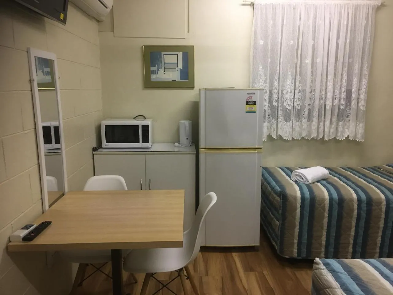 Plantation Park Motor Inn Ayr Motel